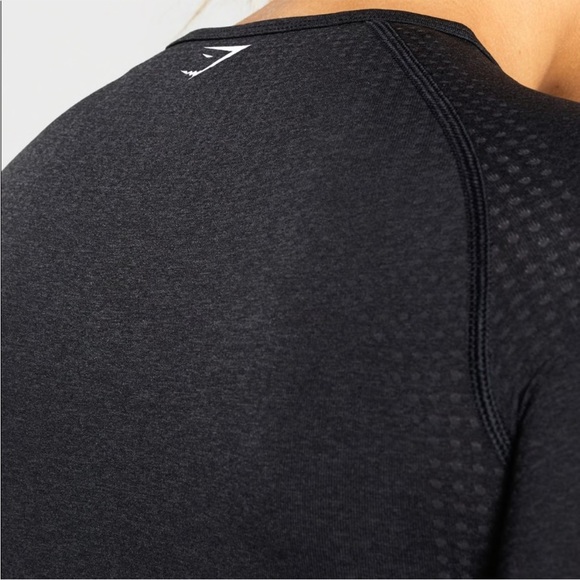 Gymshark Vital Seamless long sleeve black crop top BNWT SIZE XS - Picture 3 of 6